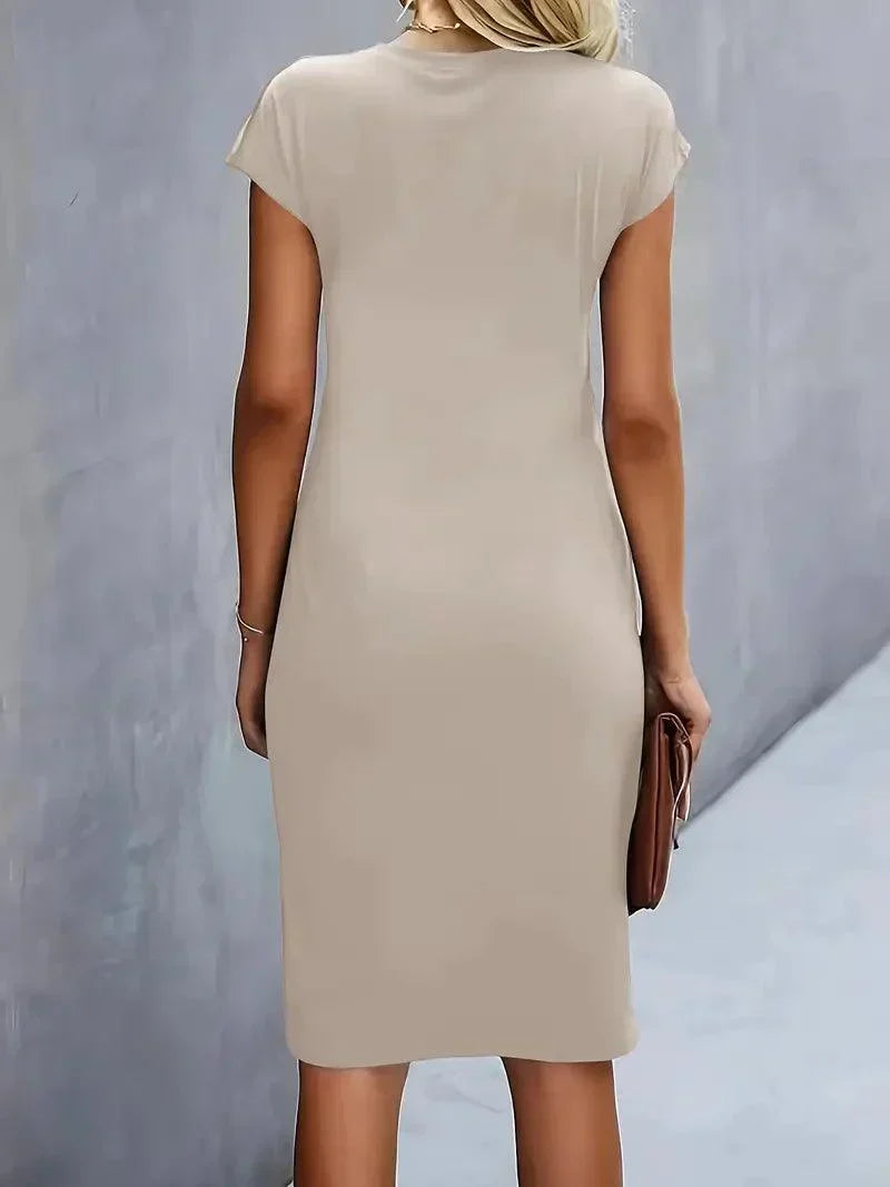 Valenzora | Stylish slim dress with round neckline