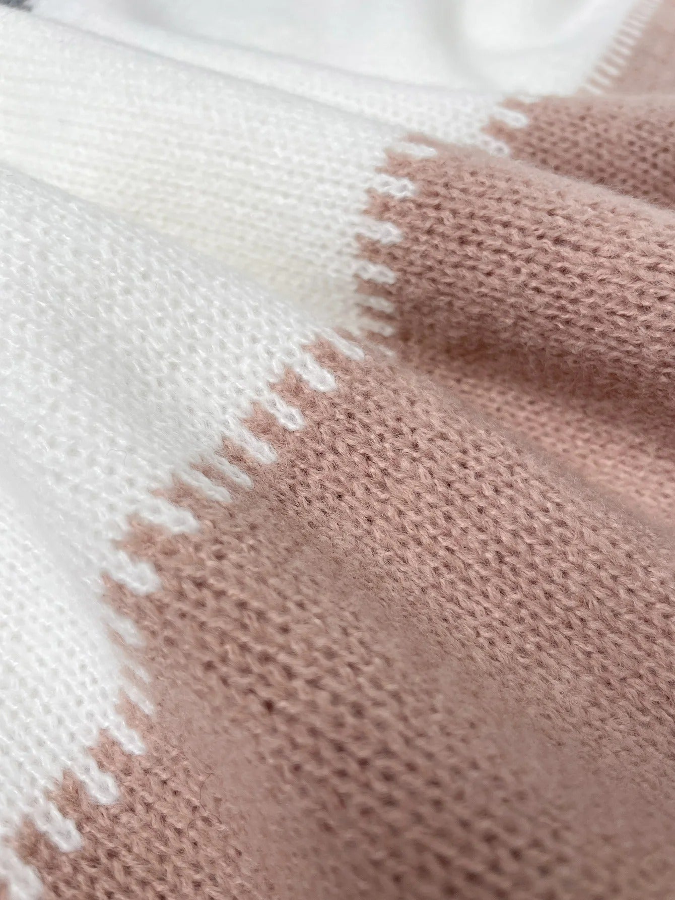 Valenzora | Cozy Modern Sweater