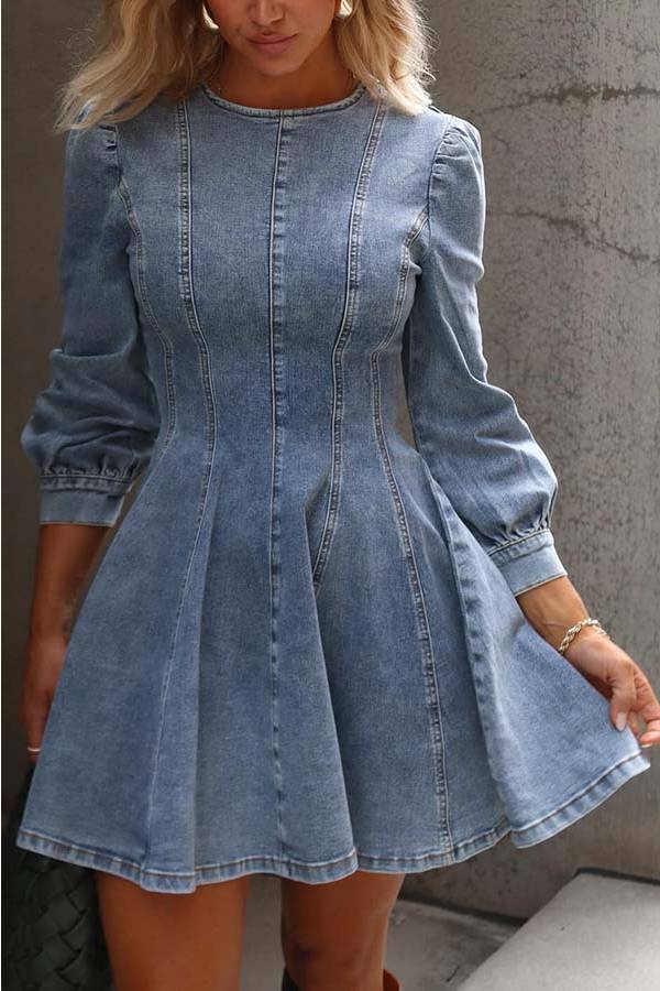 Valenzora | Fade Into You Denim Princess Line Mini-Stretchkleid mit ausgestelltem Rock und Reißverschluss hinten