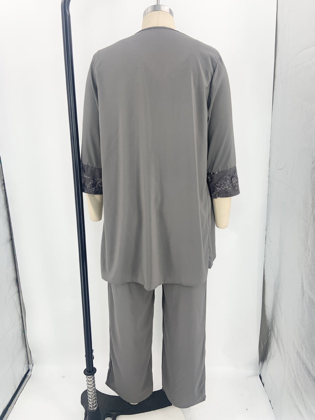 Valenzora | Elegant three-piece cardigan set