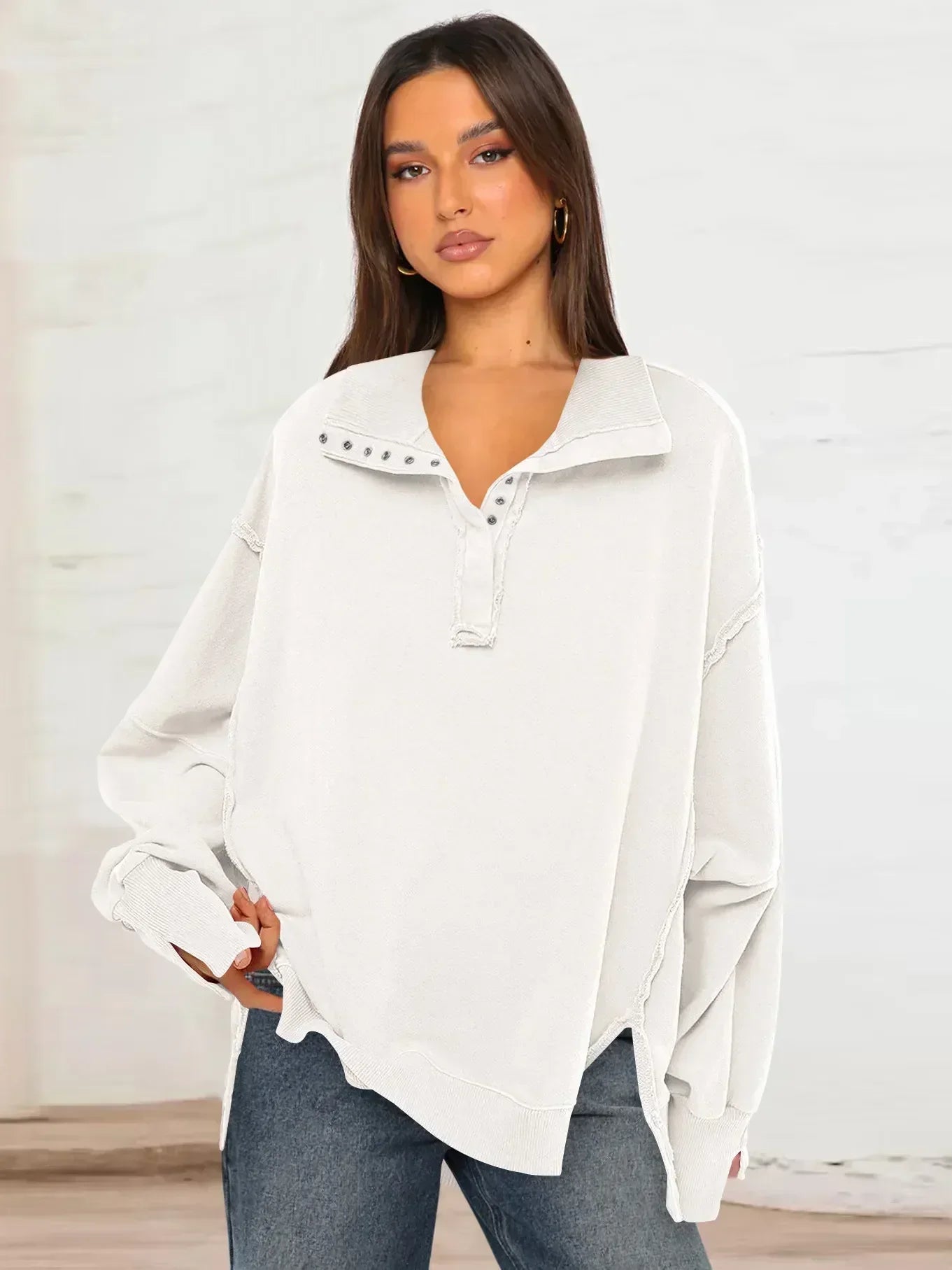 Valenzora - Casual sweatshirt with buttons and lamp sleeves