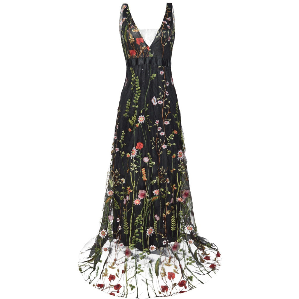 Valenzora | Fabelhaftes ärmelloses besticktes Kleid
