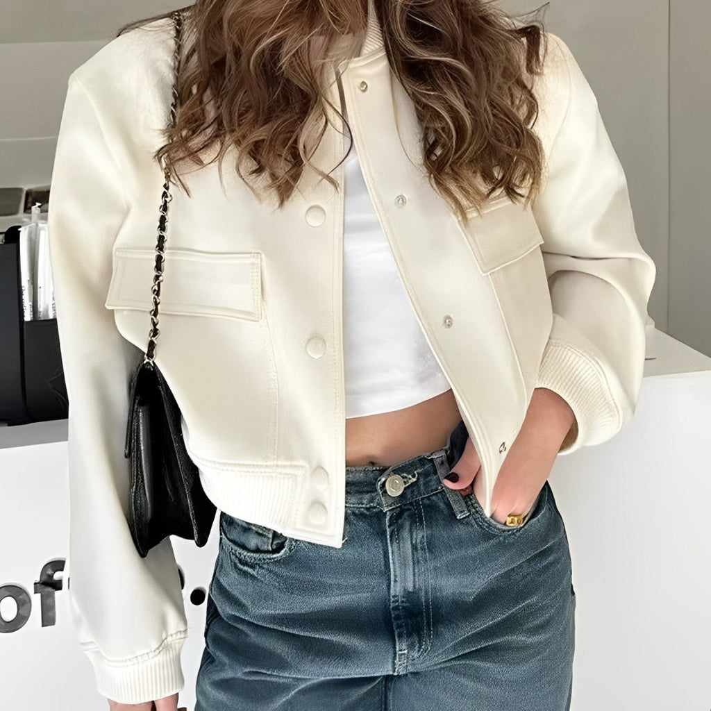 Valenzora | Kurze Freizeitjacke mit Taschen