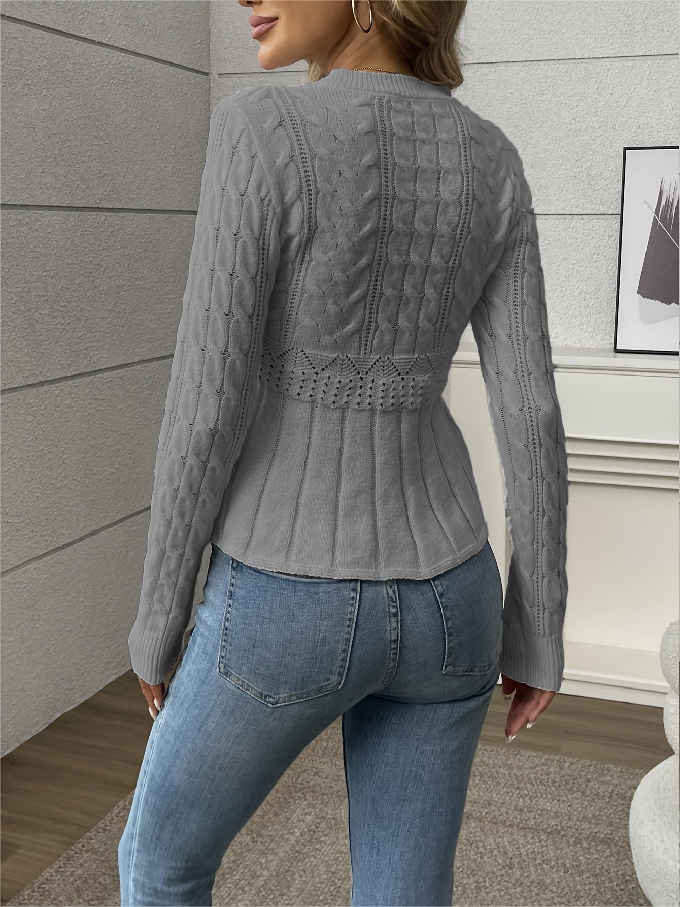 Valenzora | Women's knitted sweater - luxurious knit pattern with a comfortable cut