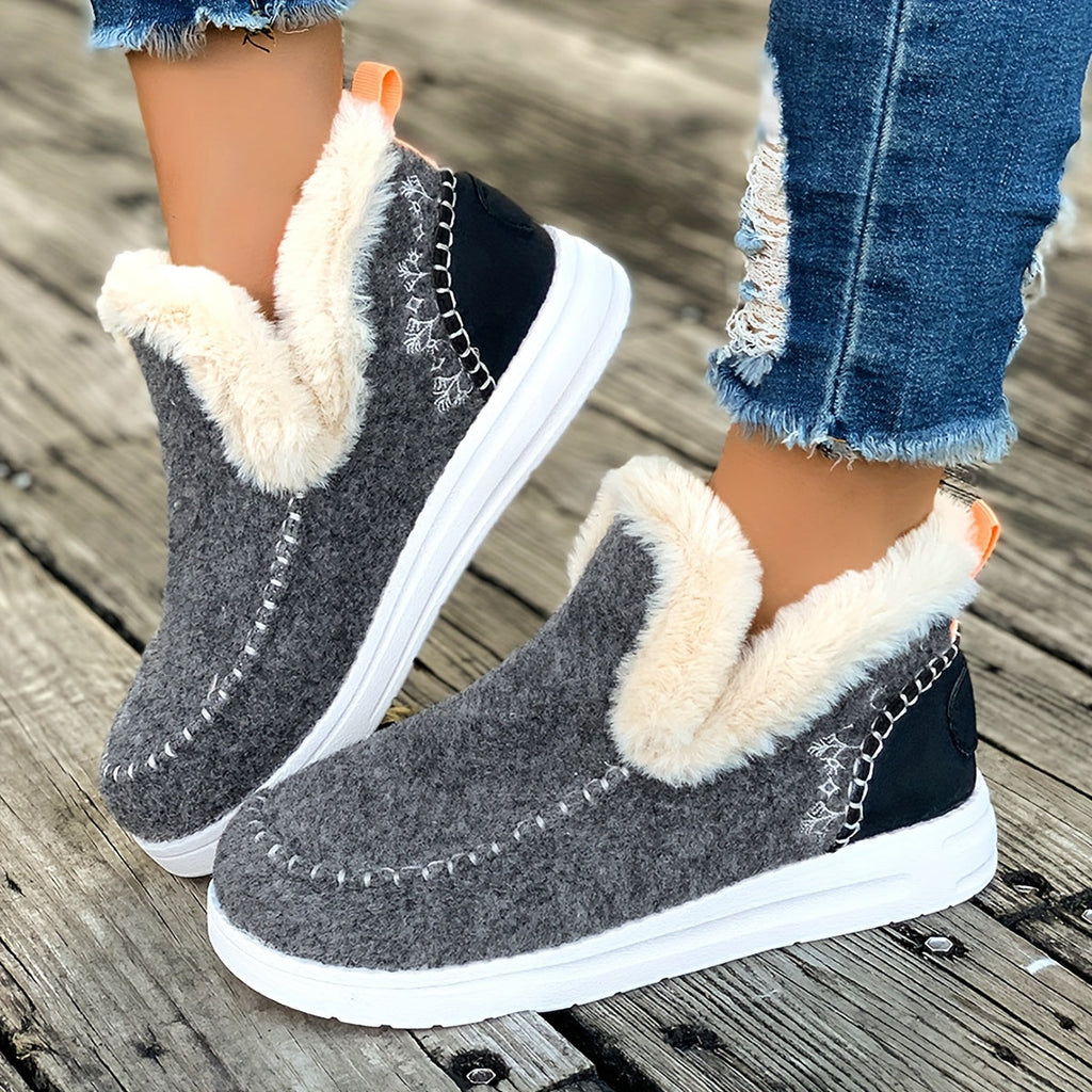 Valenzora | Kuschelige Winterpantoffeln für Damen: Fleecefutter, PU-Sohle und weiche Stoffkonstruktion