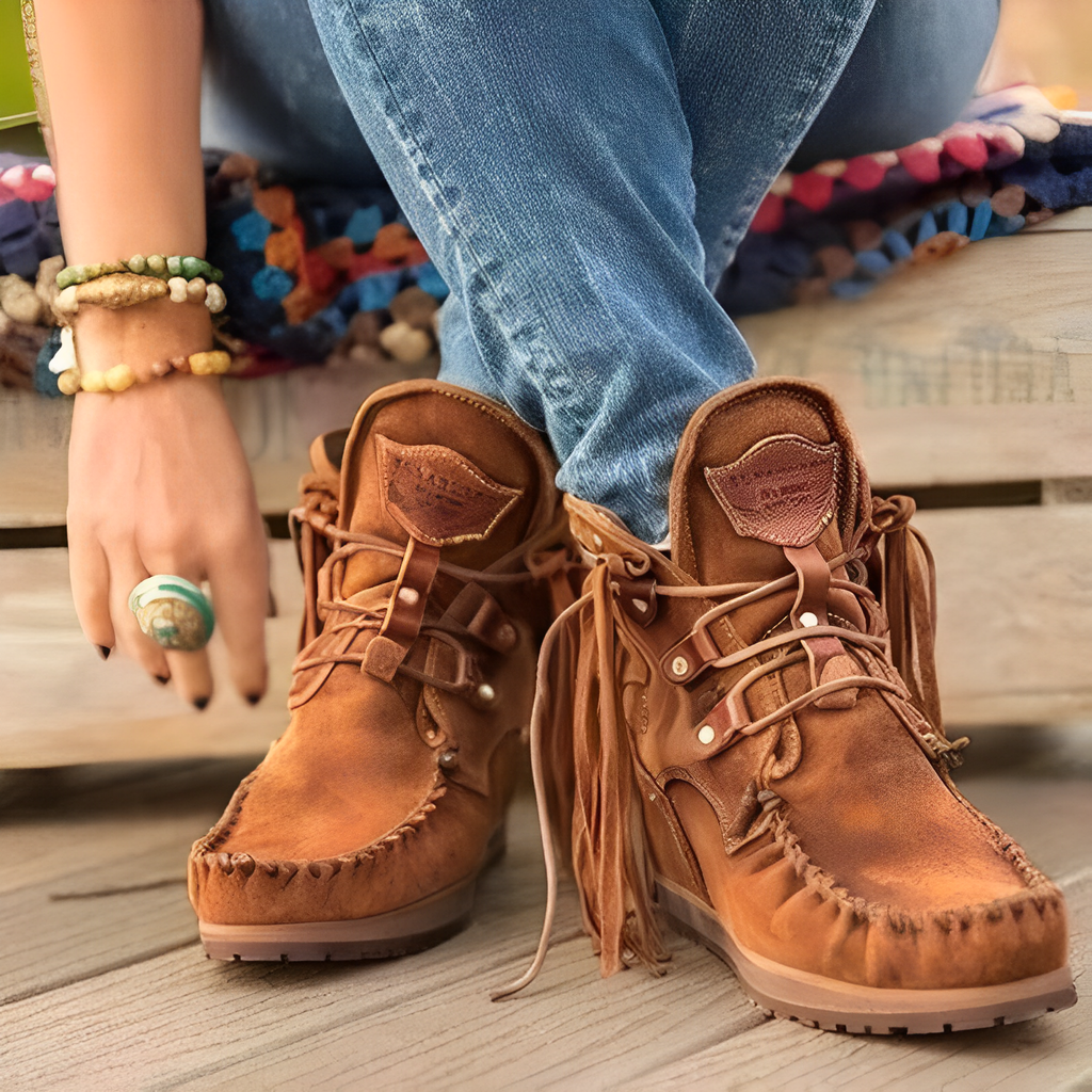 Valenzora | Lightweight suede boots with non-slip sole for comfort