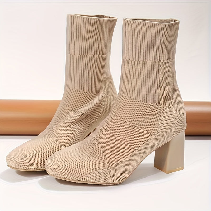 Valenzora | Gestrickte Stiefel mit mittelhohem Schaft und Blockabsatz