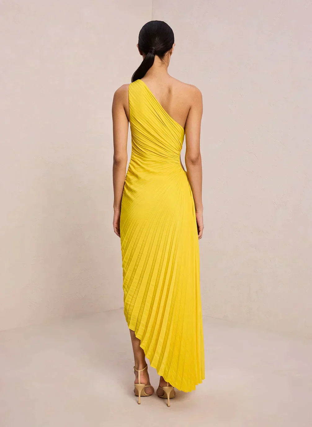 Valenzora | One-Shoulder-Plisseekleid in Midilänge