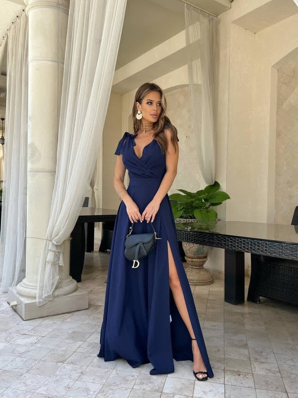 Valenzora | Abendkleid, lang, plissiert, einfarbig