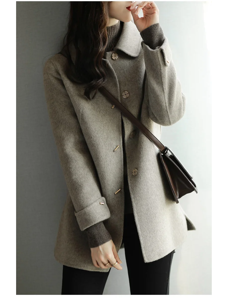 Valenzora | Classic trench coat with peak collar