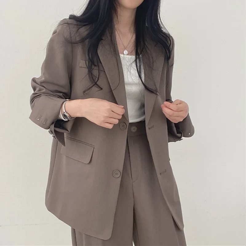 Valenzora | Langer Damenblazer mit breitem Revers und legerer Passform