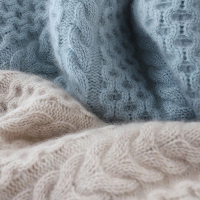 Valenzora | Luxuriöser Kaschmir-Rollkragenpullover mit Karomuster