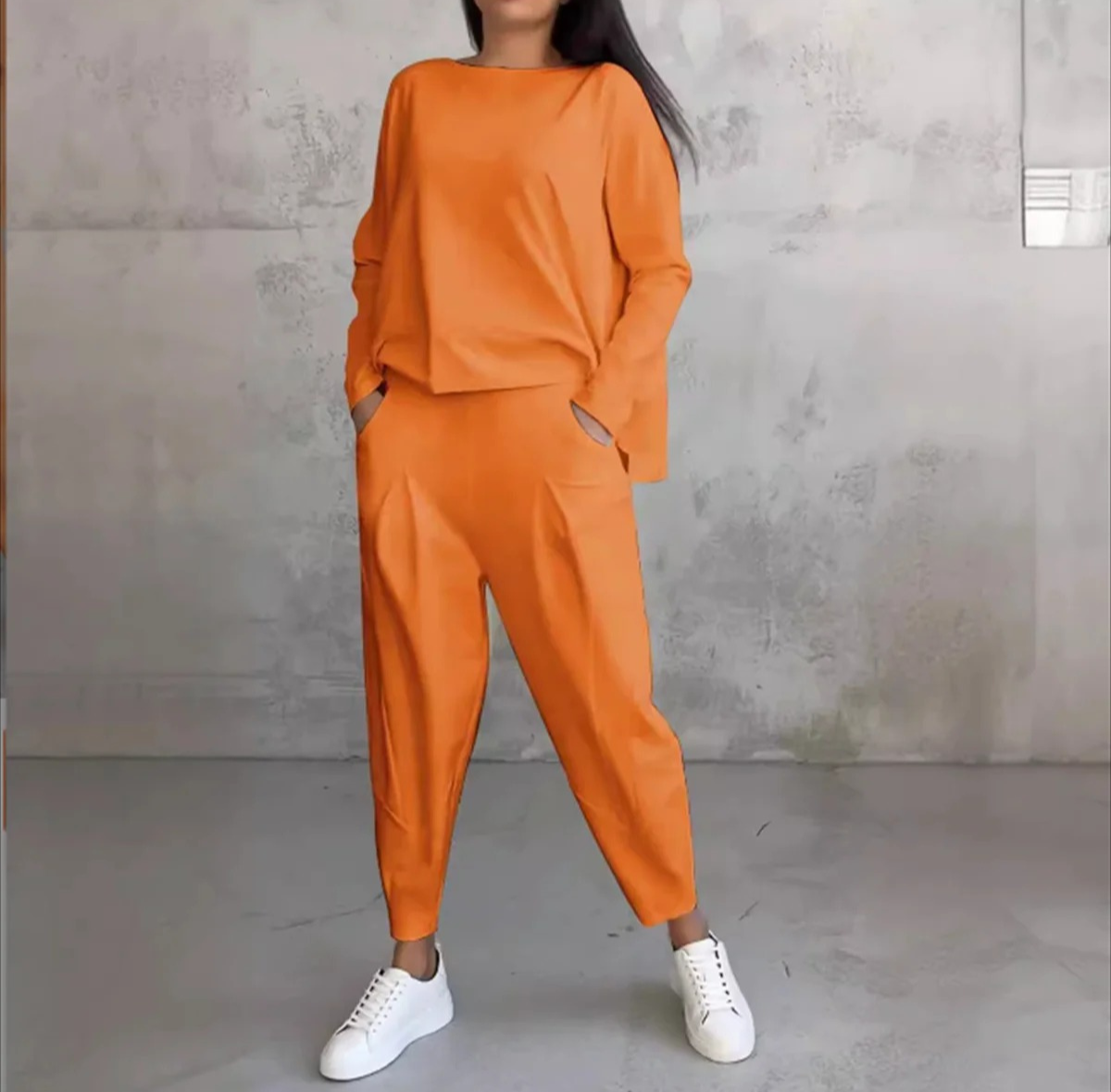 Valenzora | Women's Loungewear Set with Long-Sleeved Top and Relaxed Fit, Two-Piece