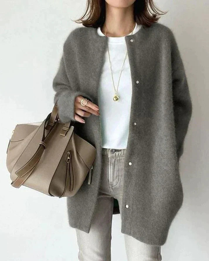 Valenzora – Elegante und weiche Strickjacke