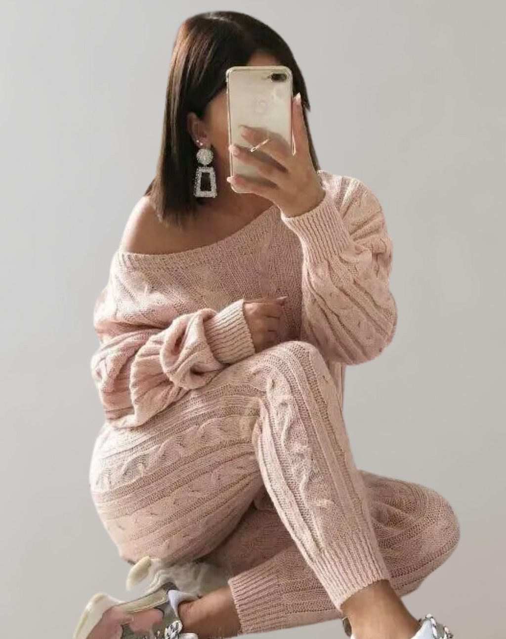 Valenzora - Knitted Shoulder and Trousers Set