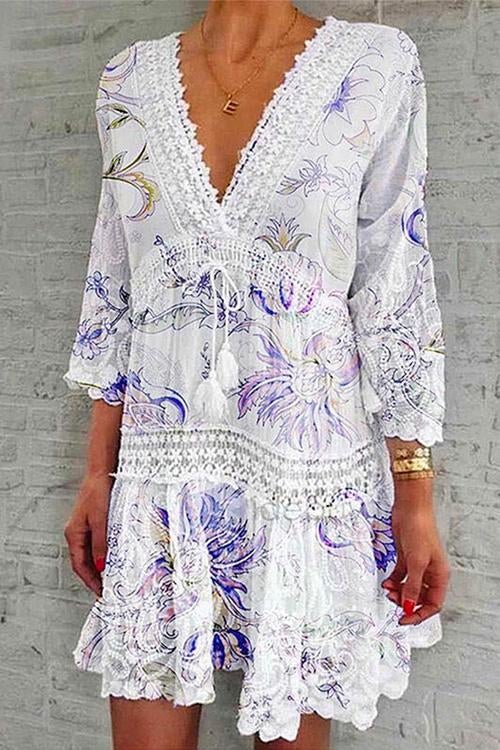Valenzora | Rosiedress V-neck lace trim tassel flowing dress