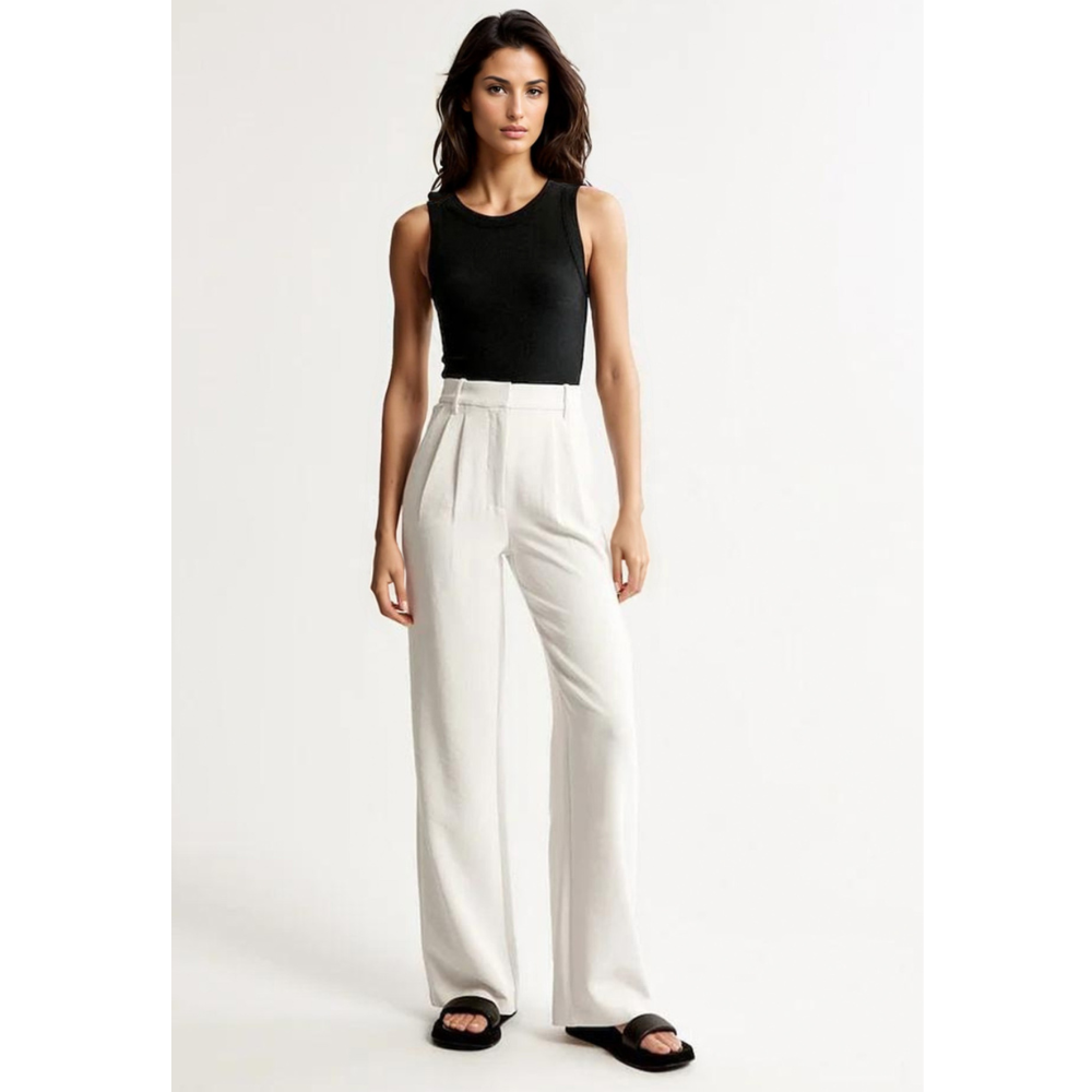 Wide-legged trousers
