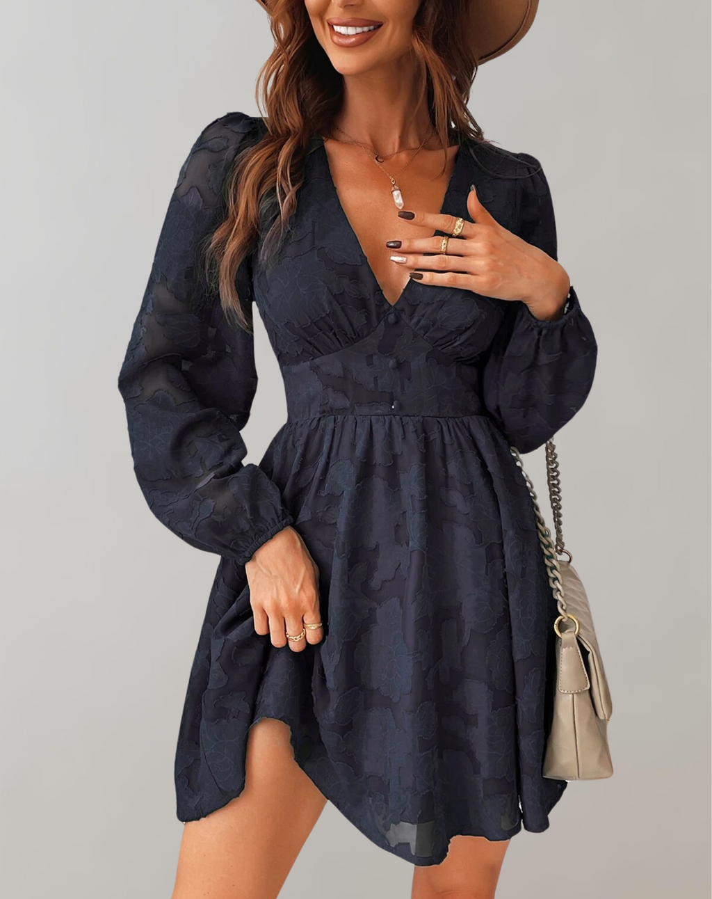 Valenzora | V-neck mini dress