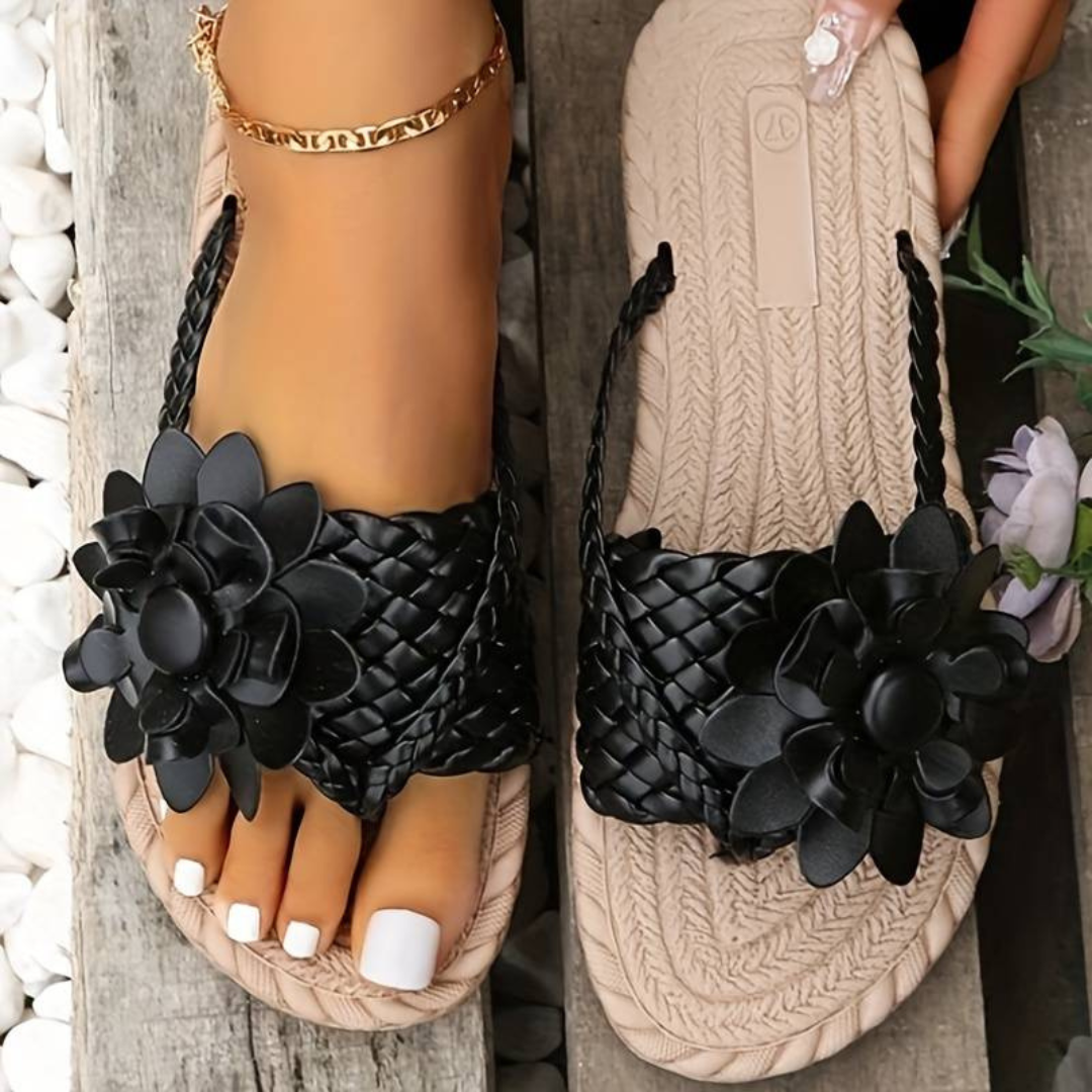 Flip-Flops | Damen-Sandalen mit offener Zehenpartie und eleganten geflochtenen Riemen