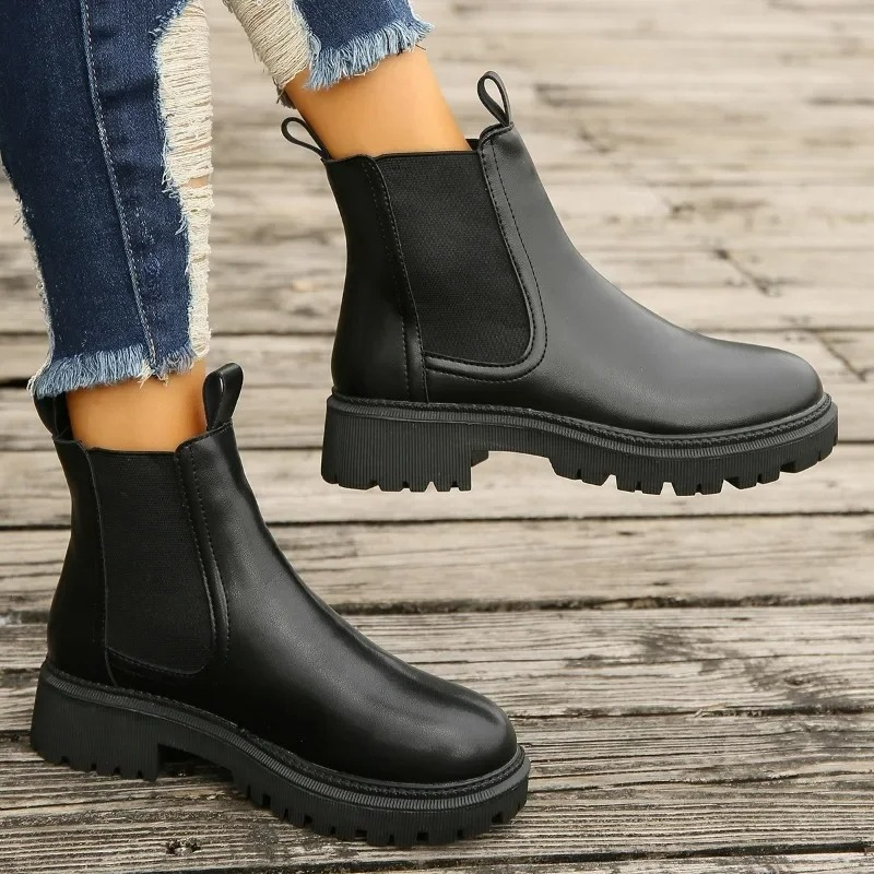 Valenzora | Damen Chelsea Boots aus Leder mit Zuglaschen