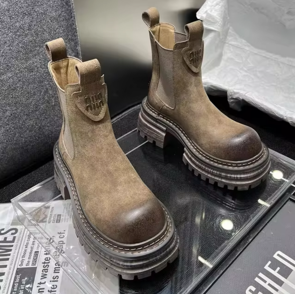 – Chunky Plateau-Stiefeletten