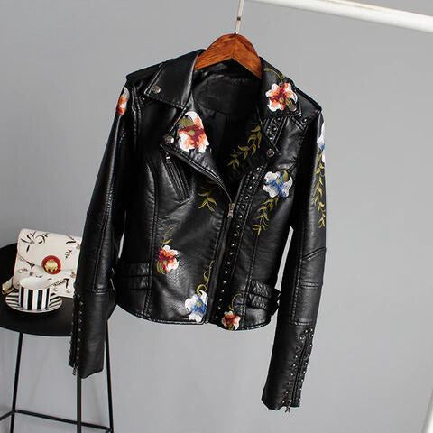 Valenzora | Leather jacket with floral embroidery