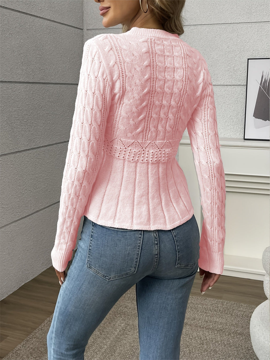 Valenzora | Women's knitted sweater - luxurious knit pattern with a comfortable cut