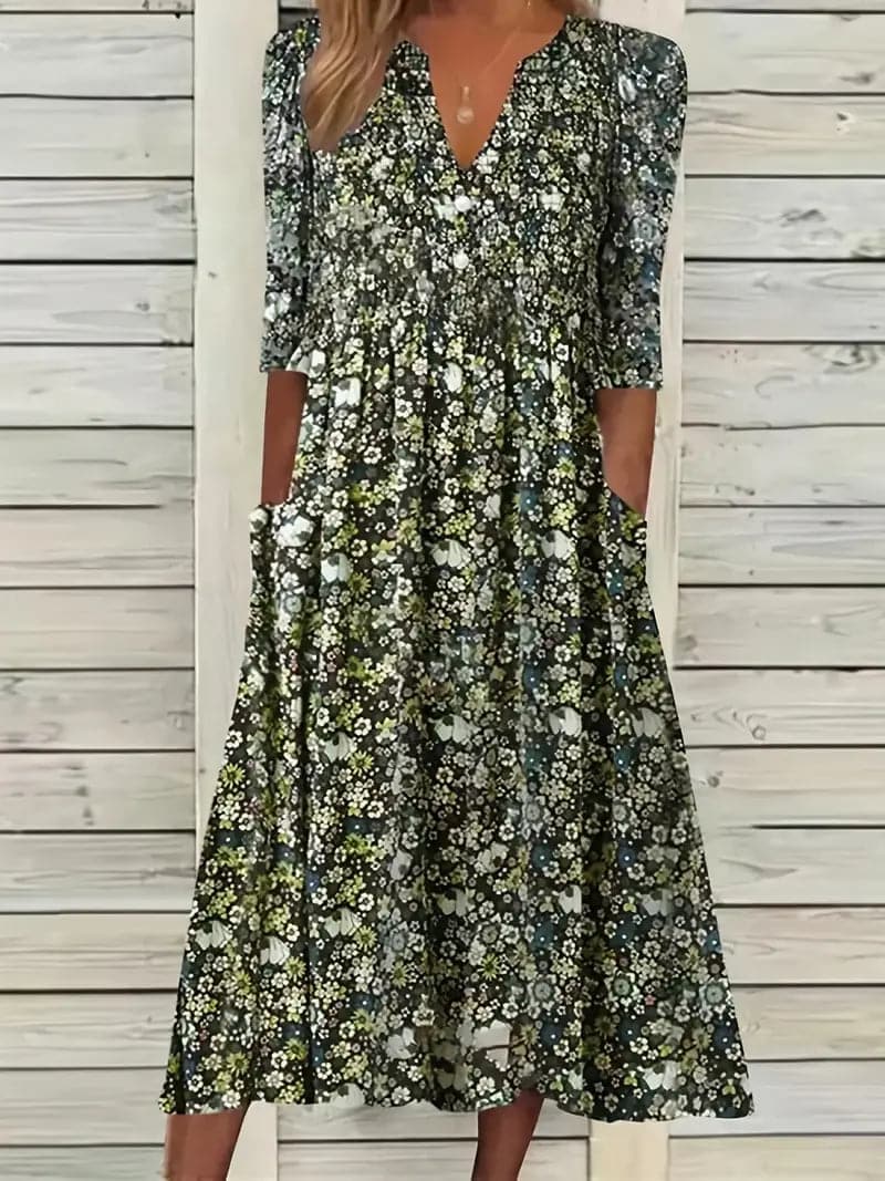 Valenzora | Gorgeous pleated maxi dress