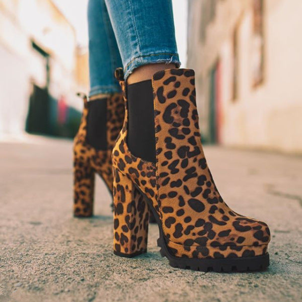 Valenzora | Ankle boots - platform heeled boots with a modern design