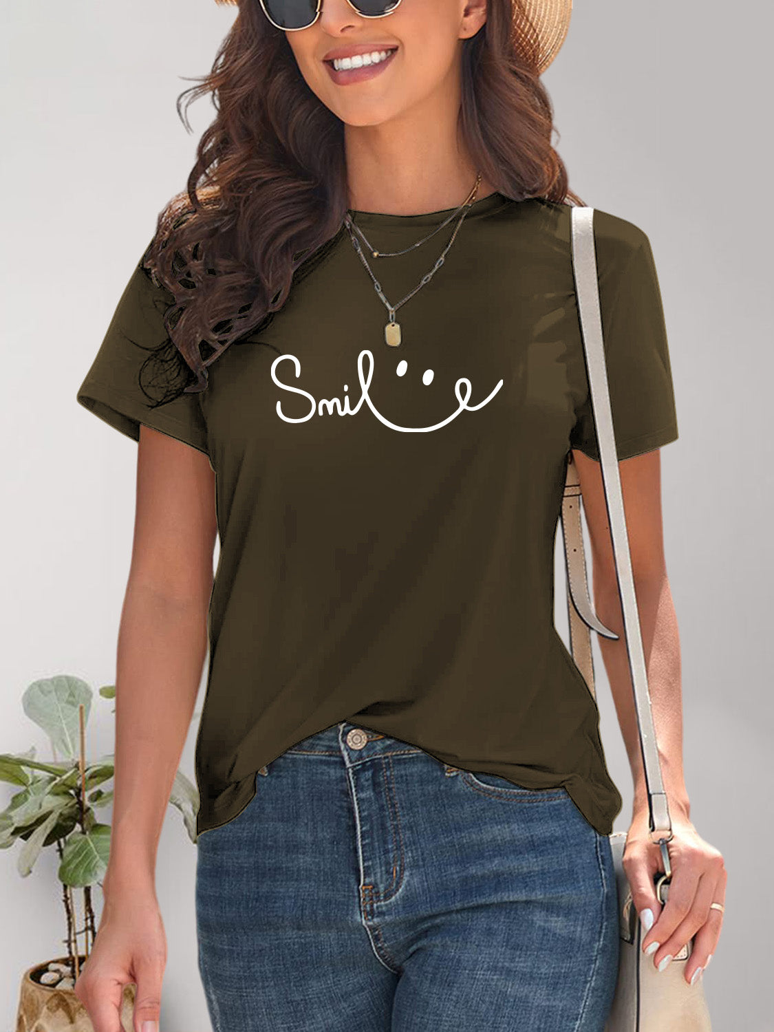 Valenzora | Smile Crew Neck Short Sleeve T-Shirt