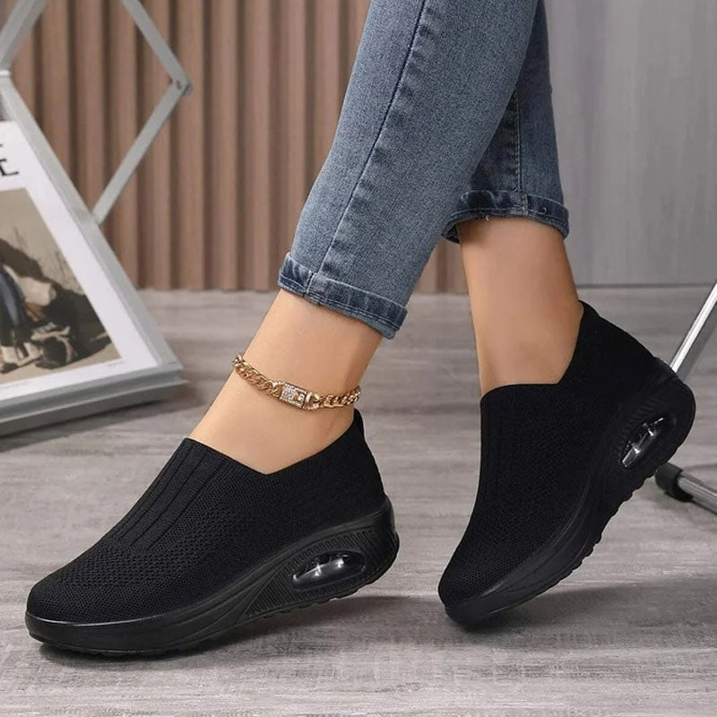 Valenzora | Atmungsaktive Slip-on-Sneaker mit ergonomischer Sohle für Damen
