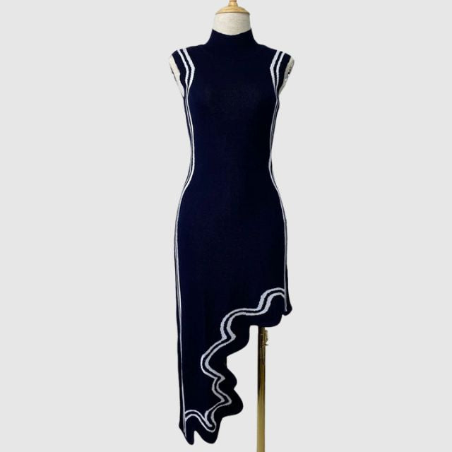 Valenzora | Sleeveless dress with contrasting piping