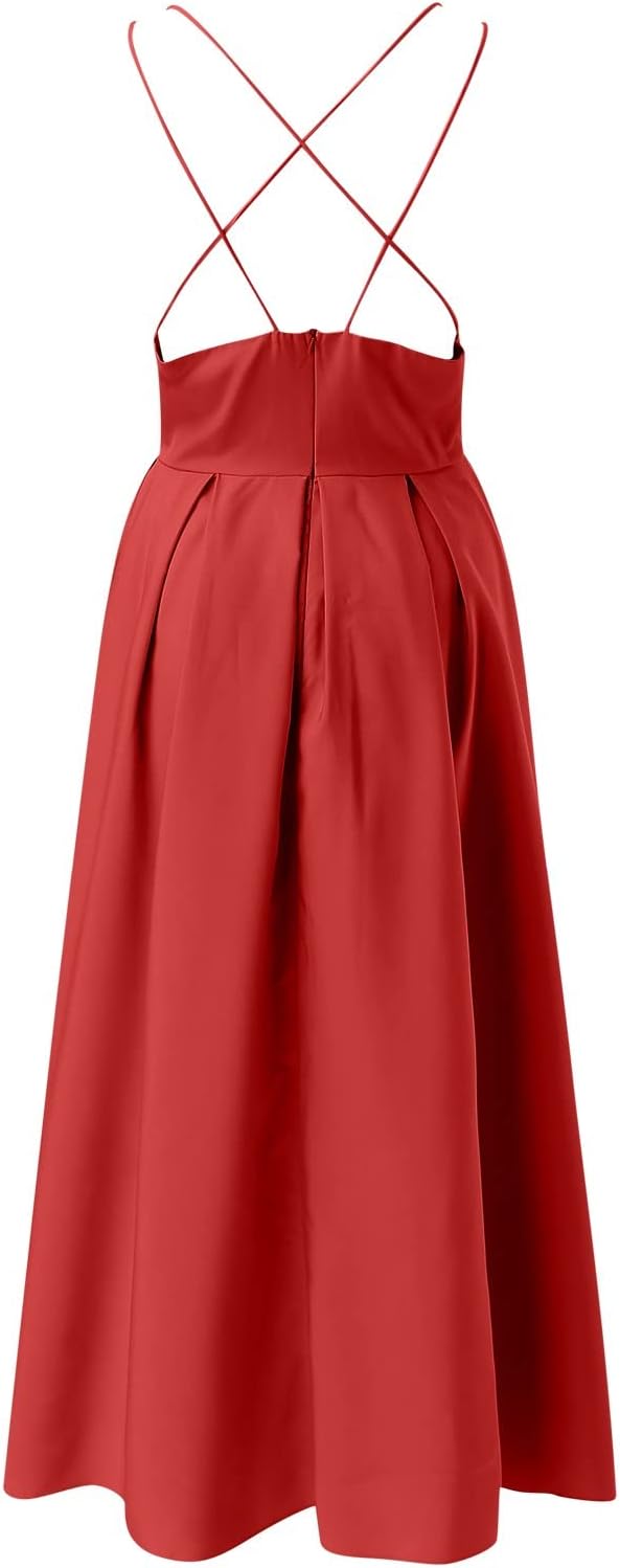 Valenzora | A light dress with delicate spaghetti straps