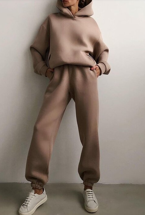 2-PIECE HOODED SET
