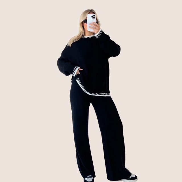 Valenzora | Chic knit loungewear set with contrasting trim