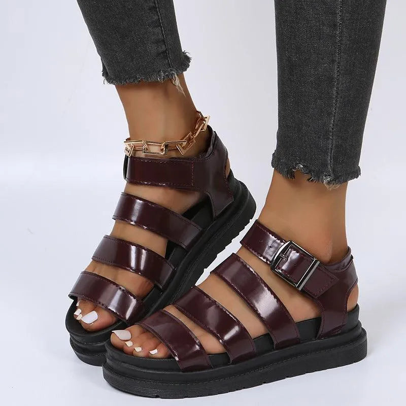 Valenzora | Sandals with buckle and platform with open toes