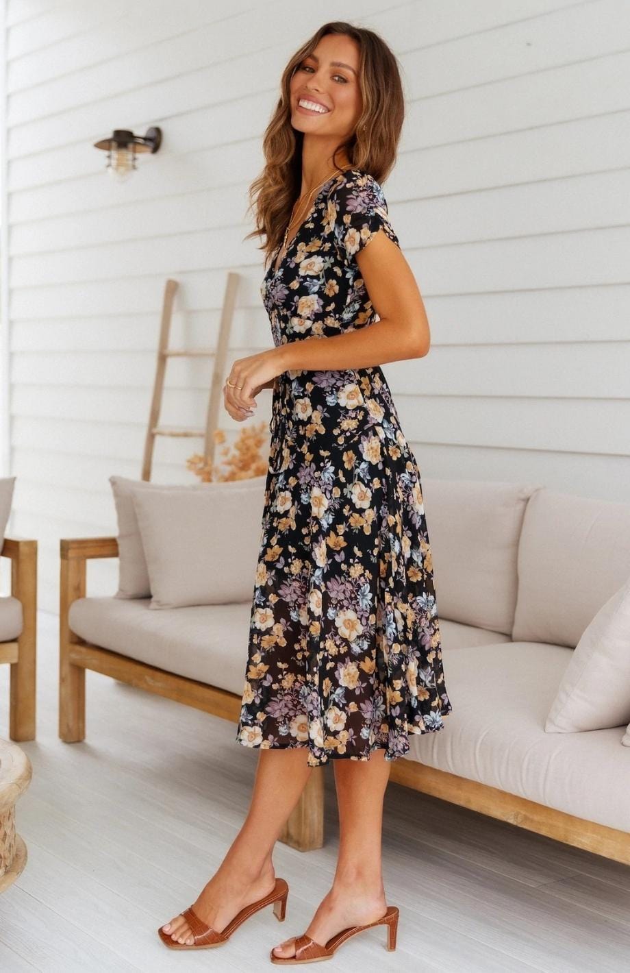 Valenzora | Midi-length dress, ideal for spring and everyday wear