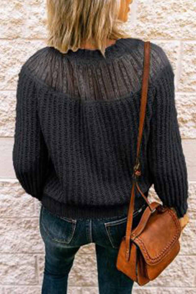 Relaxed and fashionable winter sweater