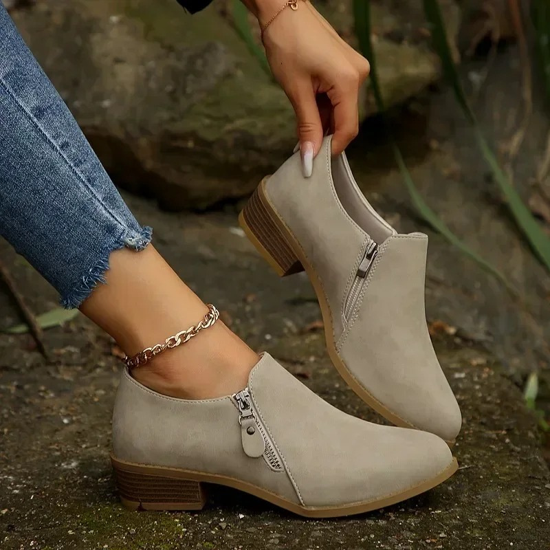 Valenzora | Comfortable slip-on ankle boots with a firm sole, women's ankle boots