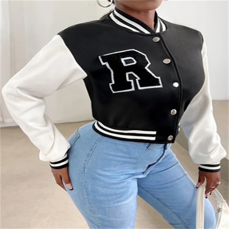 Valenzora | Varsity Bomberjacke für Damen, kurzes Modell mit Buchstaben-Patch und Druckknopfverschluss