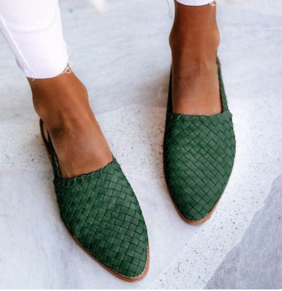 Valenzora | Flat Sandals