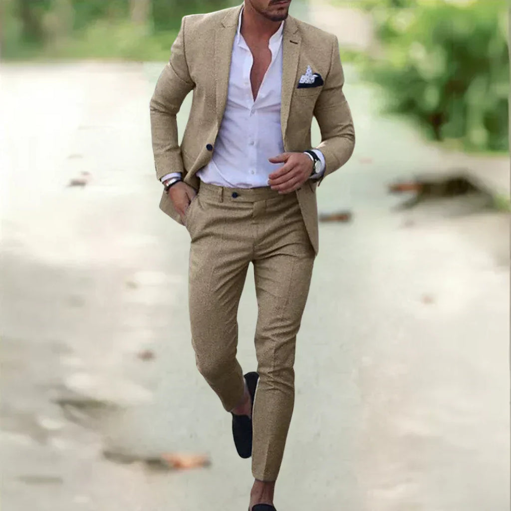 Valenzora | Elegant and luxurious suit