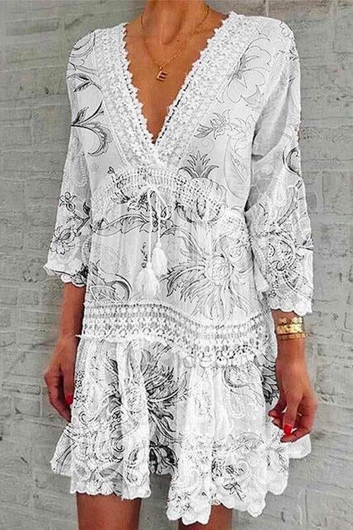 Valenzora | Rosiedress V-neck lace trim tassel flowing dress