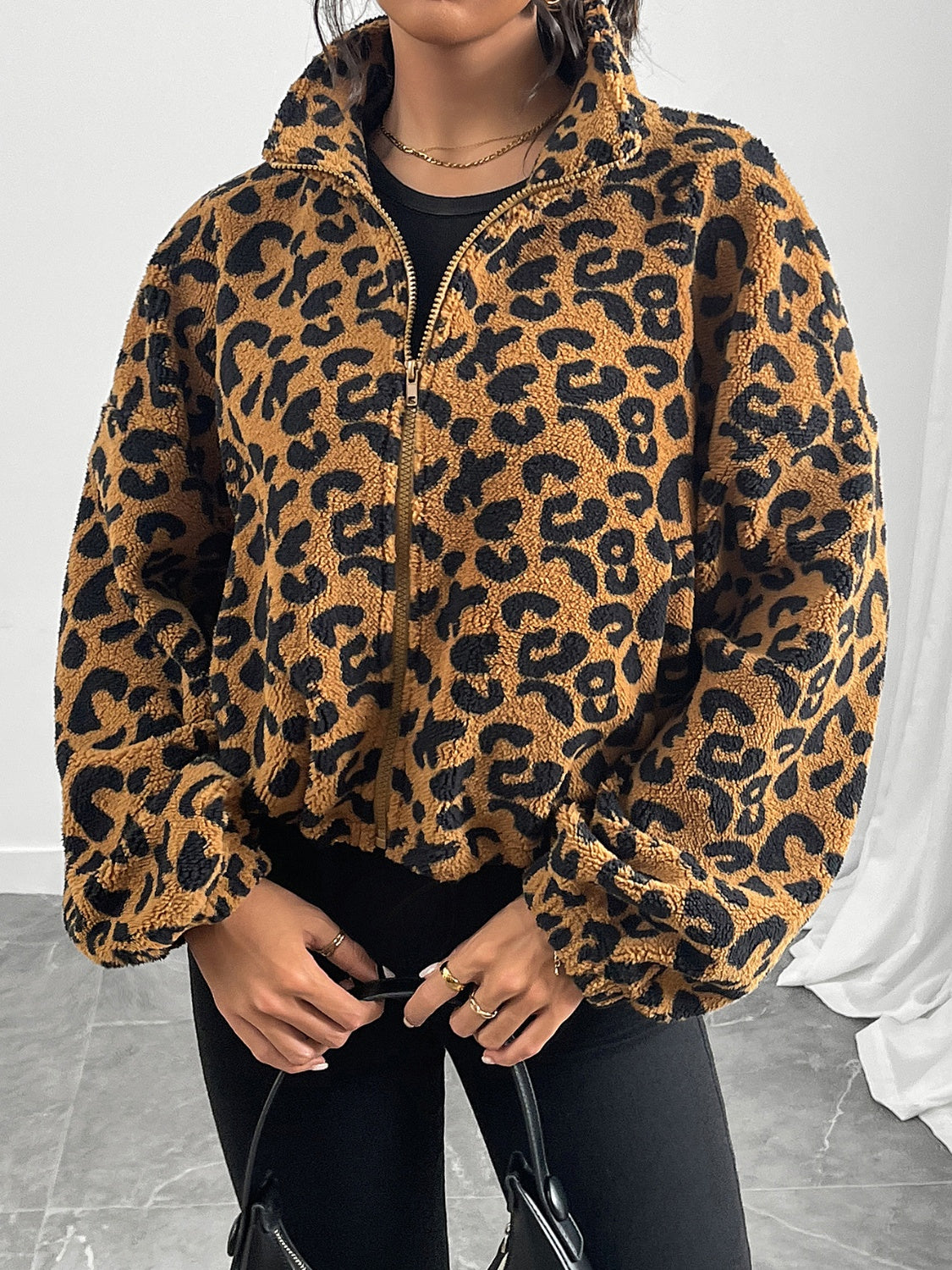 Valenzora | Chic autumn leopard print zip-up jacket for women