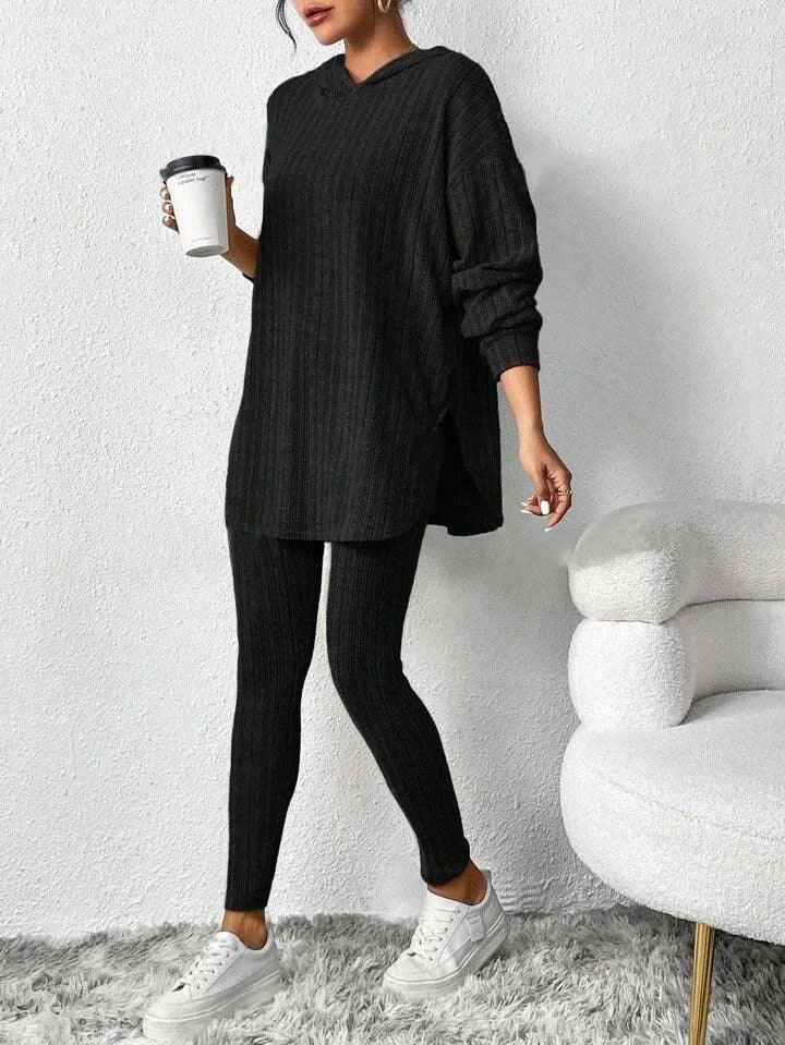 Valenzora | Women's long-sleeved set with a wide-cut hooded top in a solid color stripe
