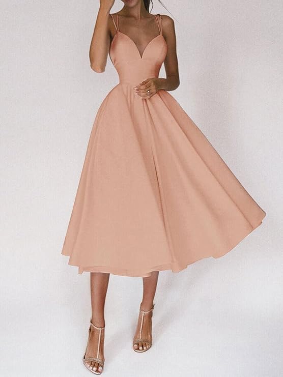 Valenzora | A light dress with delicate spaghetti straps