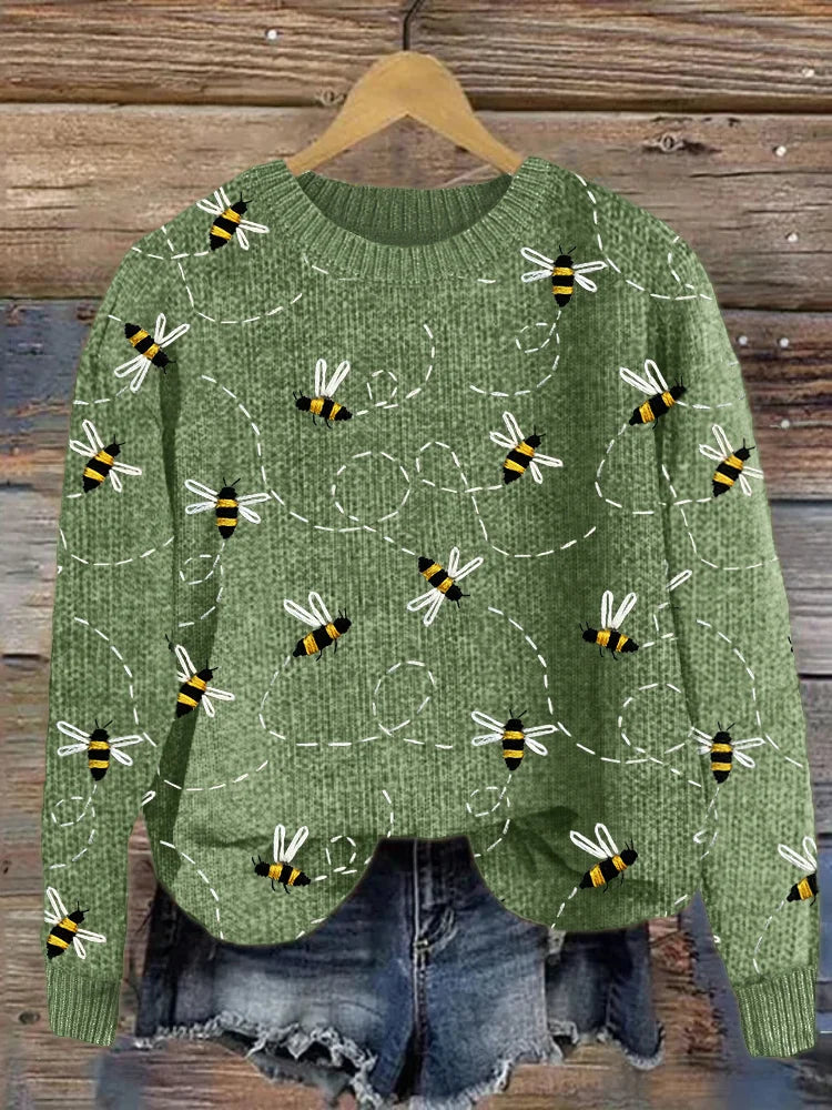 Valenzora | Charming knitted sweater with bee embroidery