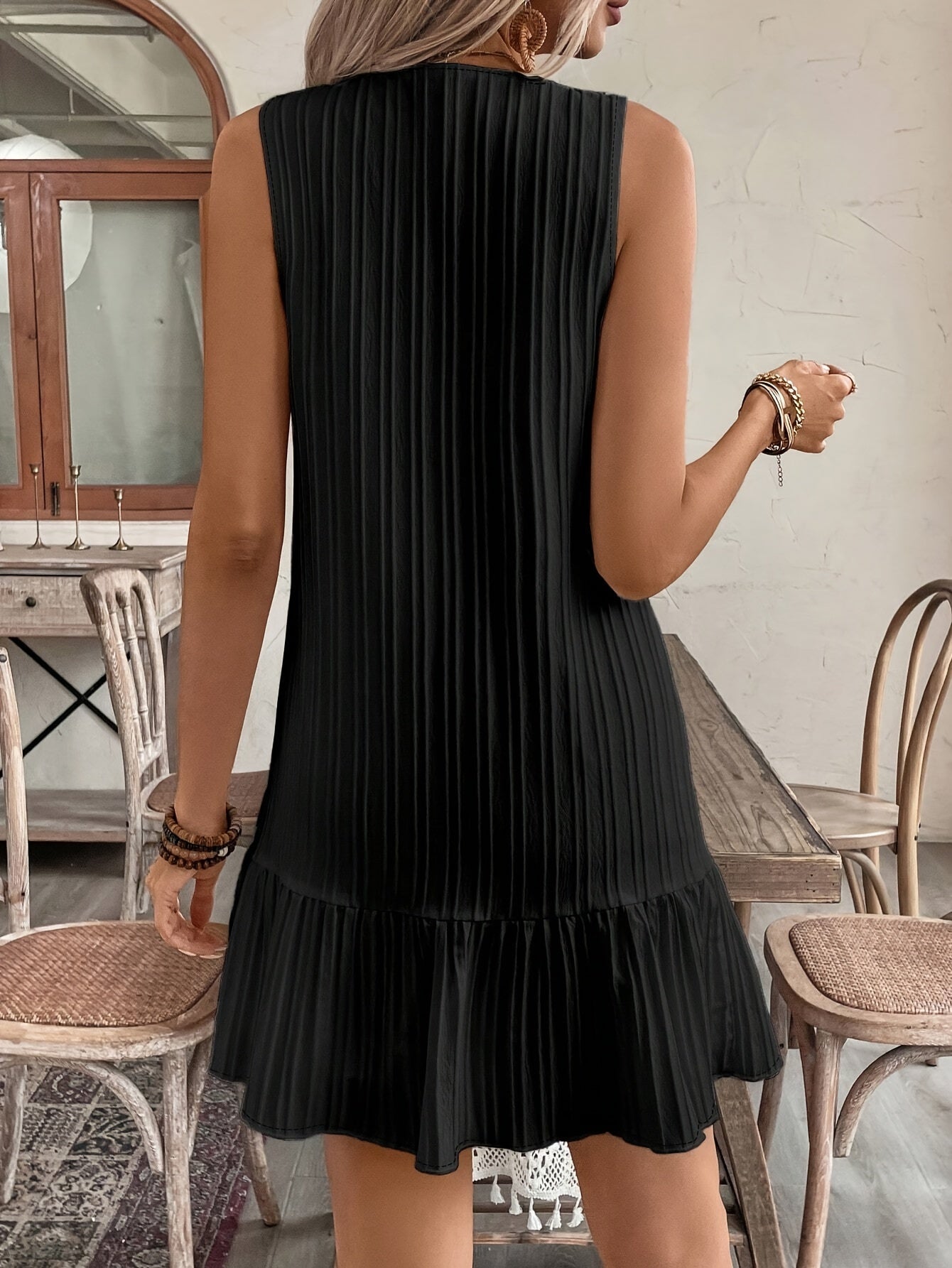 Valenzora | Solid color summer dress for women with V-neck