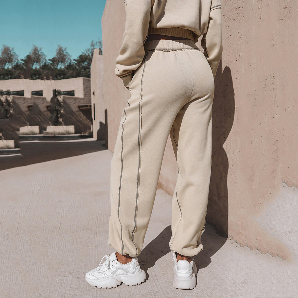 Valenzora | Part sporty cropped sweatshirt with jogging bottoms - Women's pullover tracksuit with zipper and elastic waistband