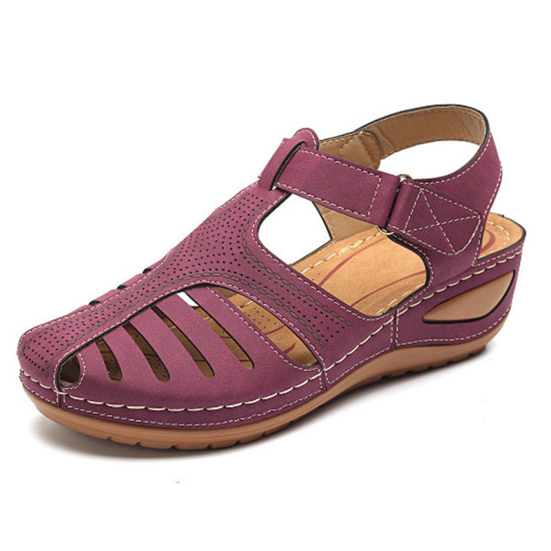 Sandals: For long walks and all-day wear